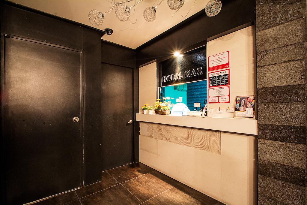 Max Hotel แทจ็อน ภายนอก รูปภาพ