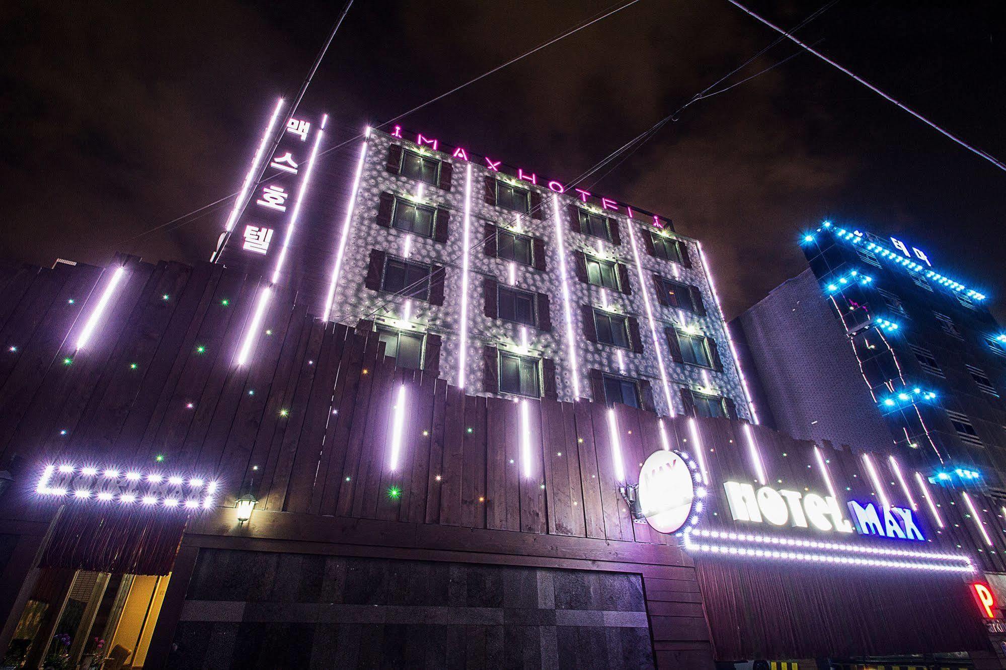 Max Hotel แทจ็อน ภายนอก รูปภาพ