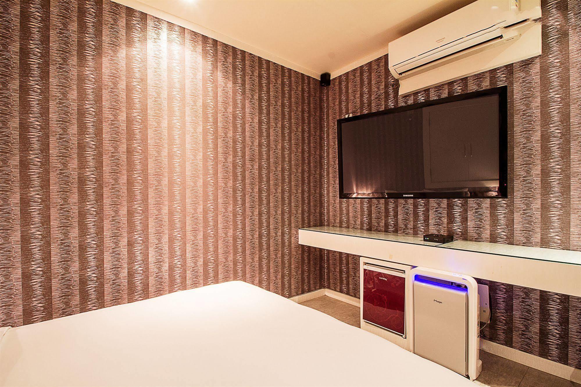 Max Hotel แทจ็อน ภายนอก รูปภาพ